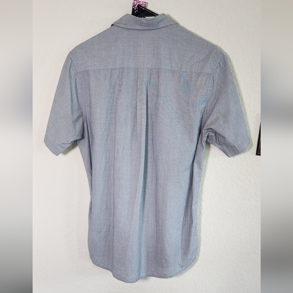 Quiksilver Gray Button Down Shirt Short Sleeve Casual Size Small - Picture 9 of 11